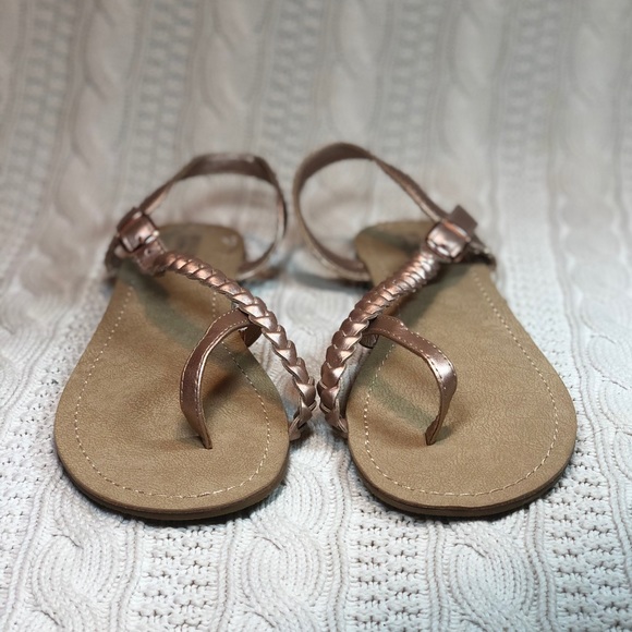 Massimo Shoes - Mossimo Supply Co., metallic sandal, sz 9